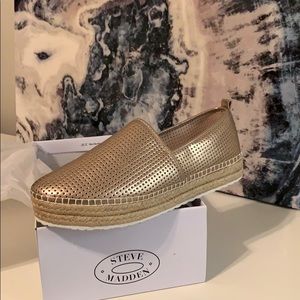 Brand new Steve Madden gold espadrilles